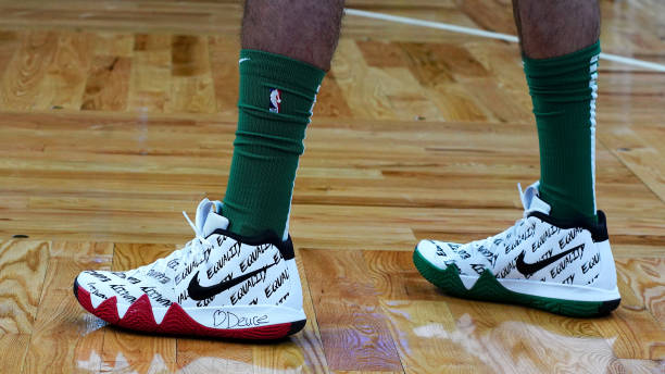 Jayson Tatum Kyrie 4